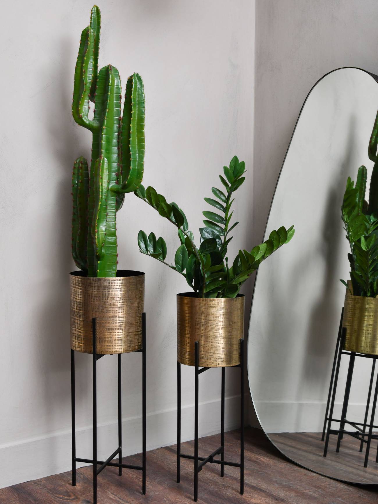 Clyde Floor Standing Brass Set of 2 Planters on Black Stands