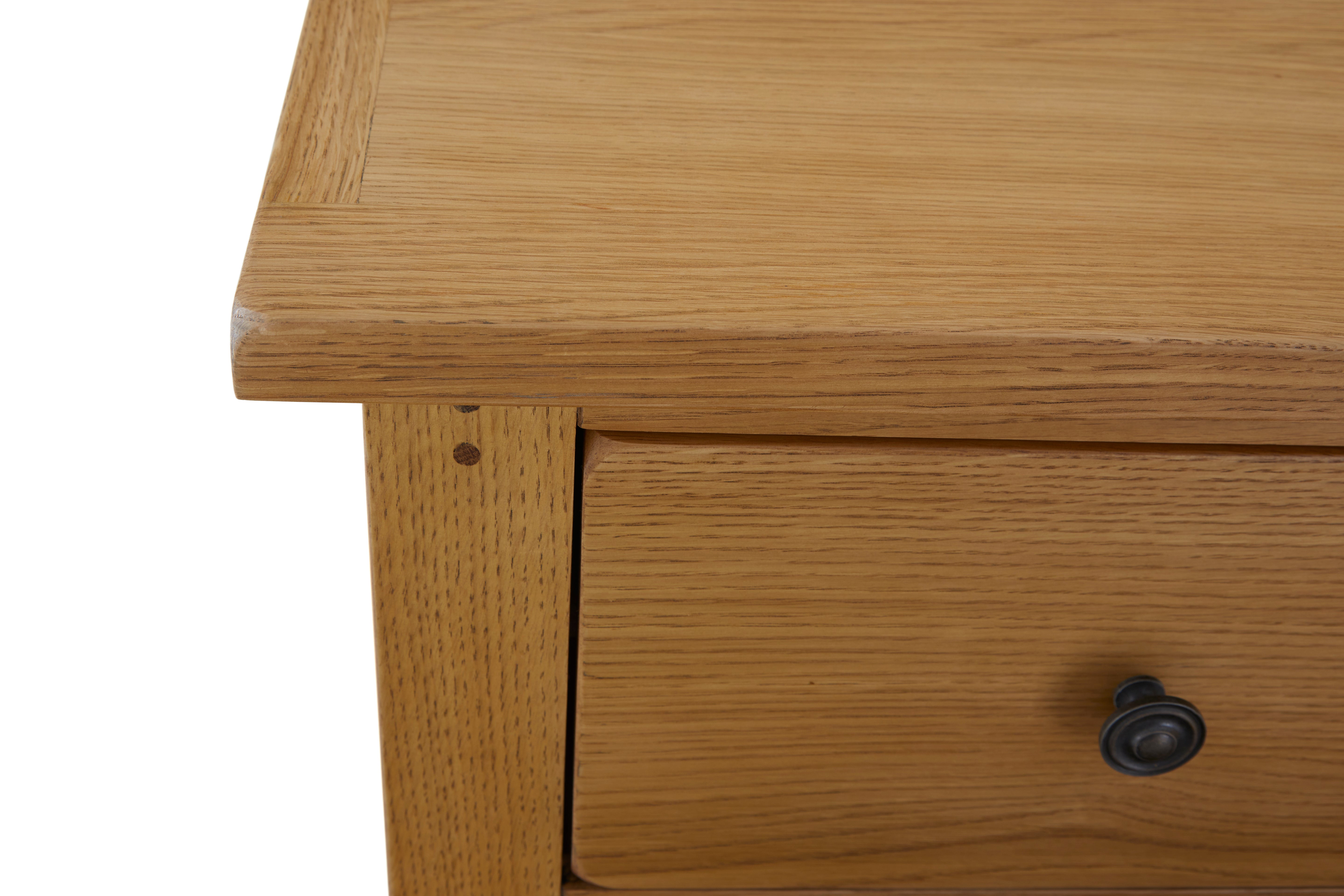 Burford Oak 2/3 Chest of Drawers