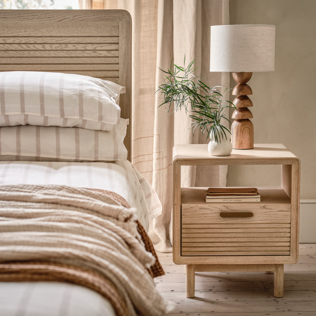 W+G HARPER - 1 DRAWER BEDSIDE OAK