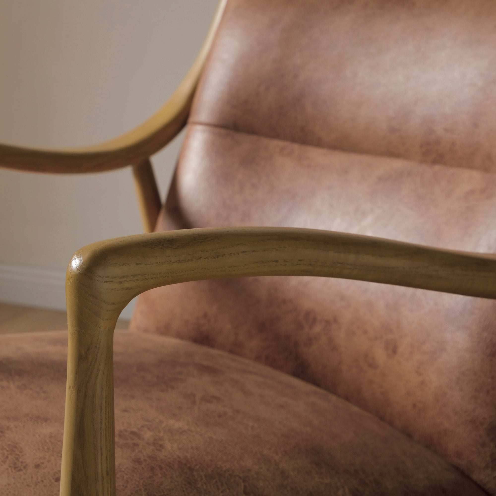 Tarquin Chair Vintage Tan