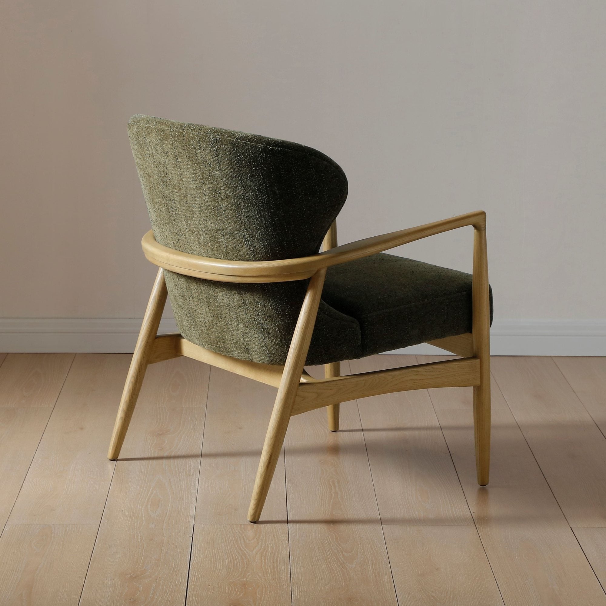 Milo Chair Tan Spit Leather