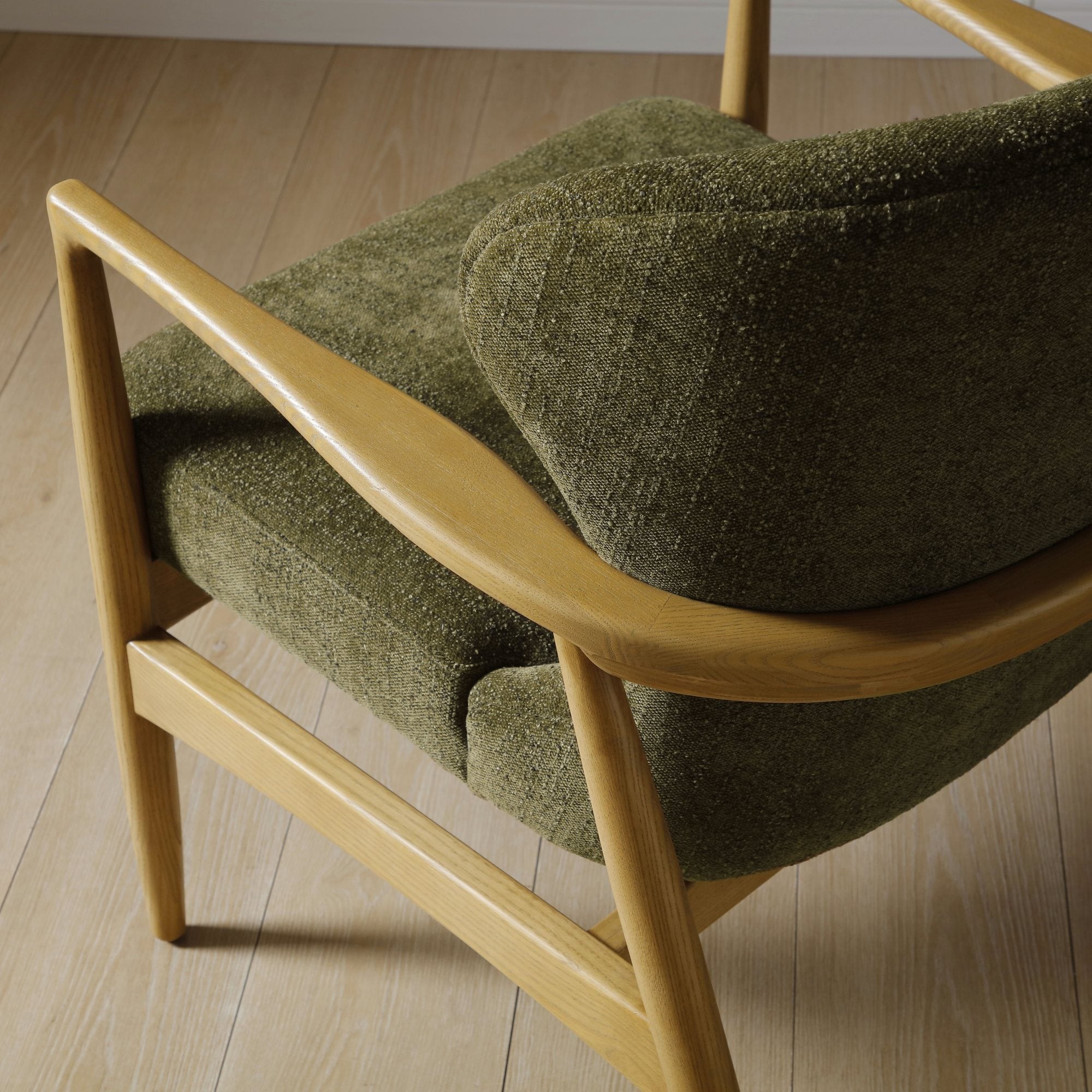 Milo Chair Tan Spit Leather