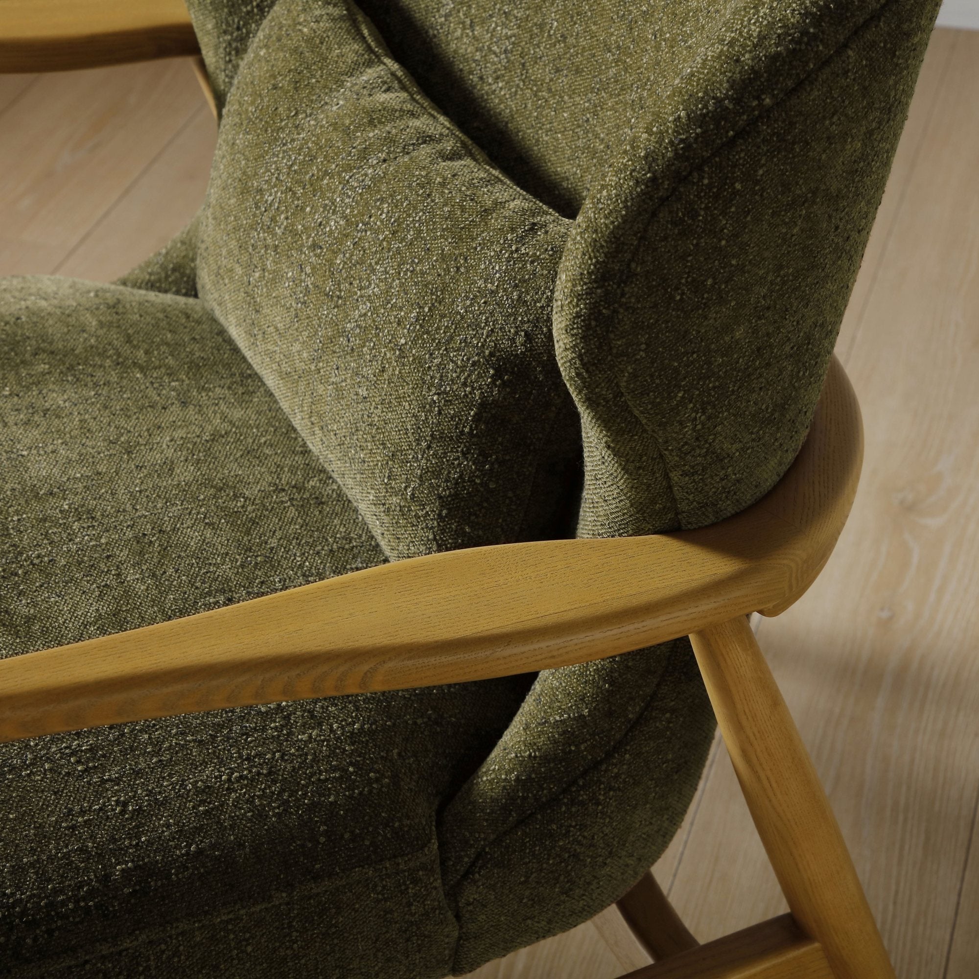 Milo Chair Tan Spit Leather