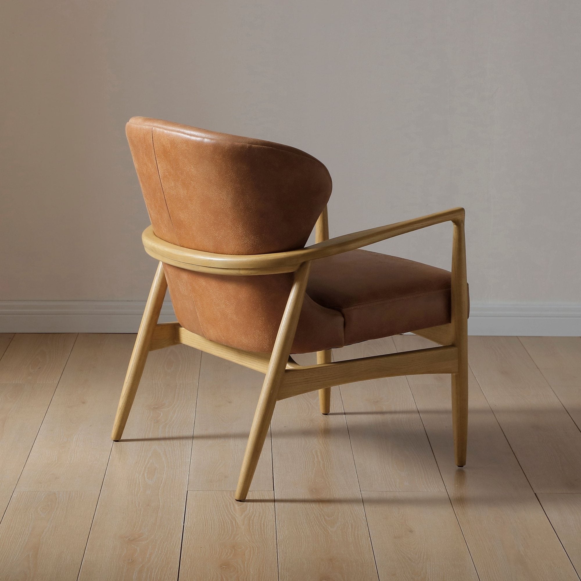 Milo Chair Tan Spit Leather