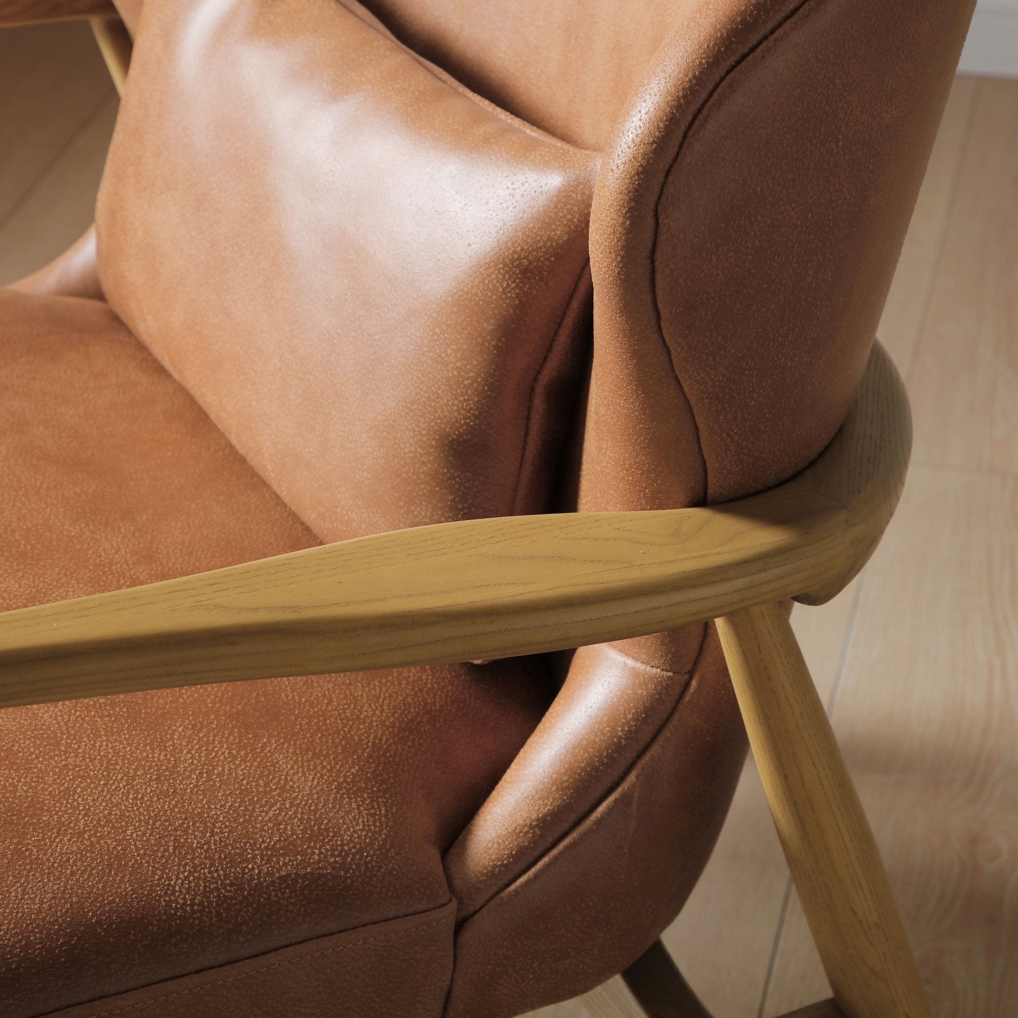 Milo Chair Tan Spit Leather
