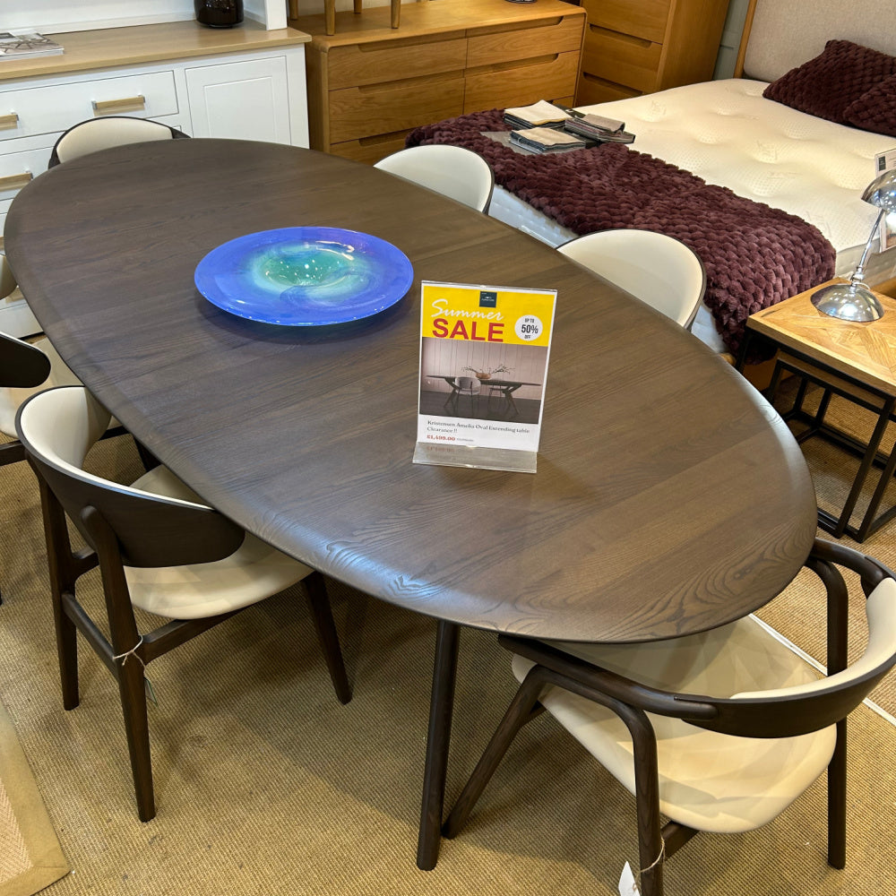 Kristensen Amelia Oval Exrending table and chairs set Clearance !!