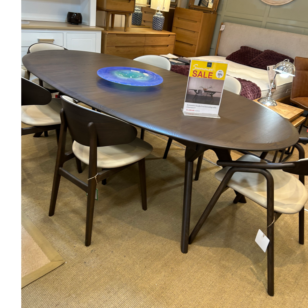 Kristensen Amelia Oval Exrending table and chairs set Clearance !!