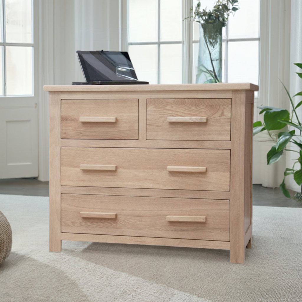 Opus Solid Oak 2/2 Chest