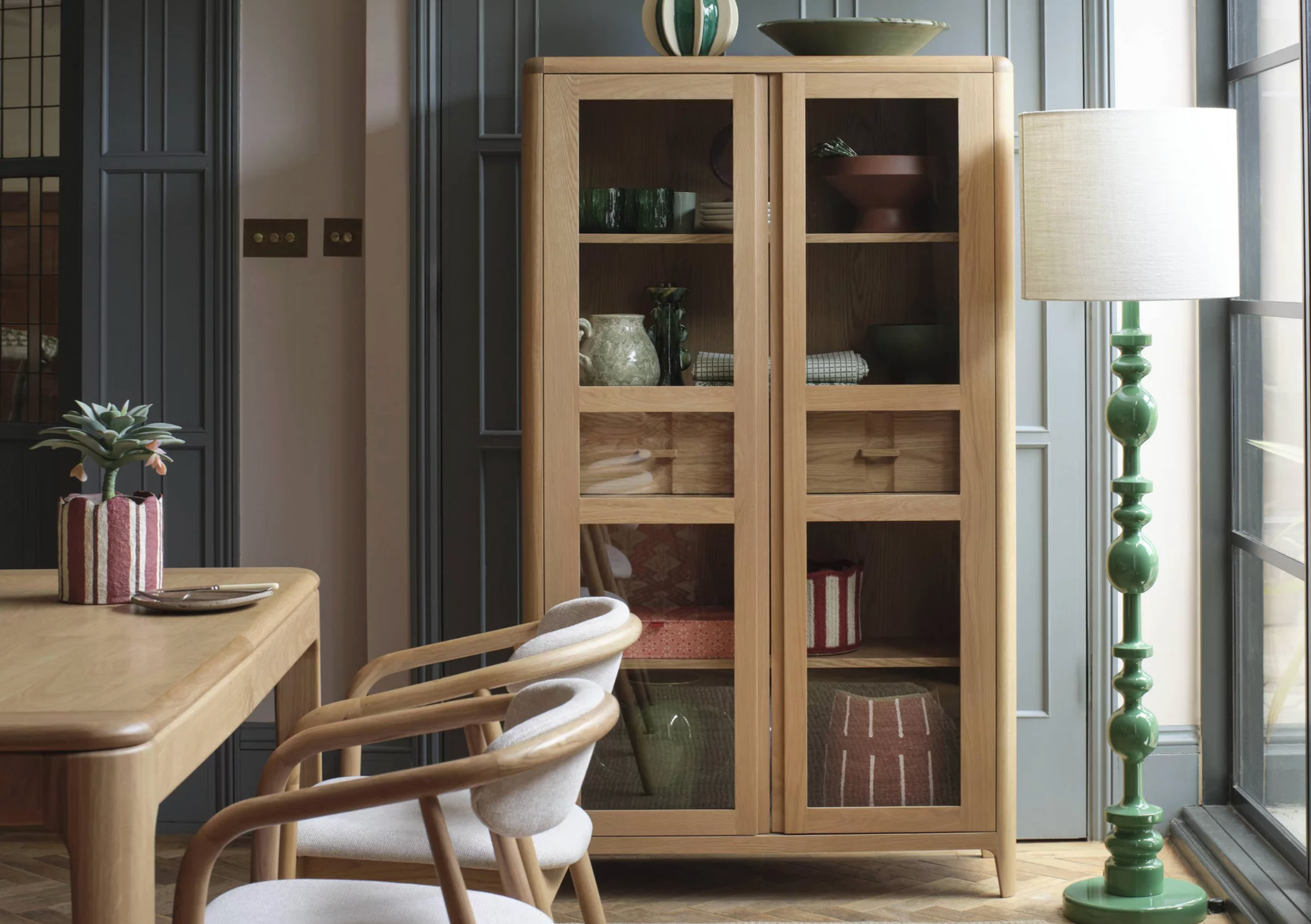G-PLAN MADDISON DISPLAY CABINET