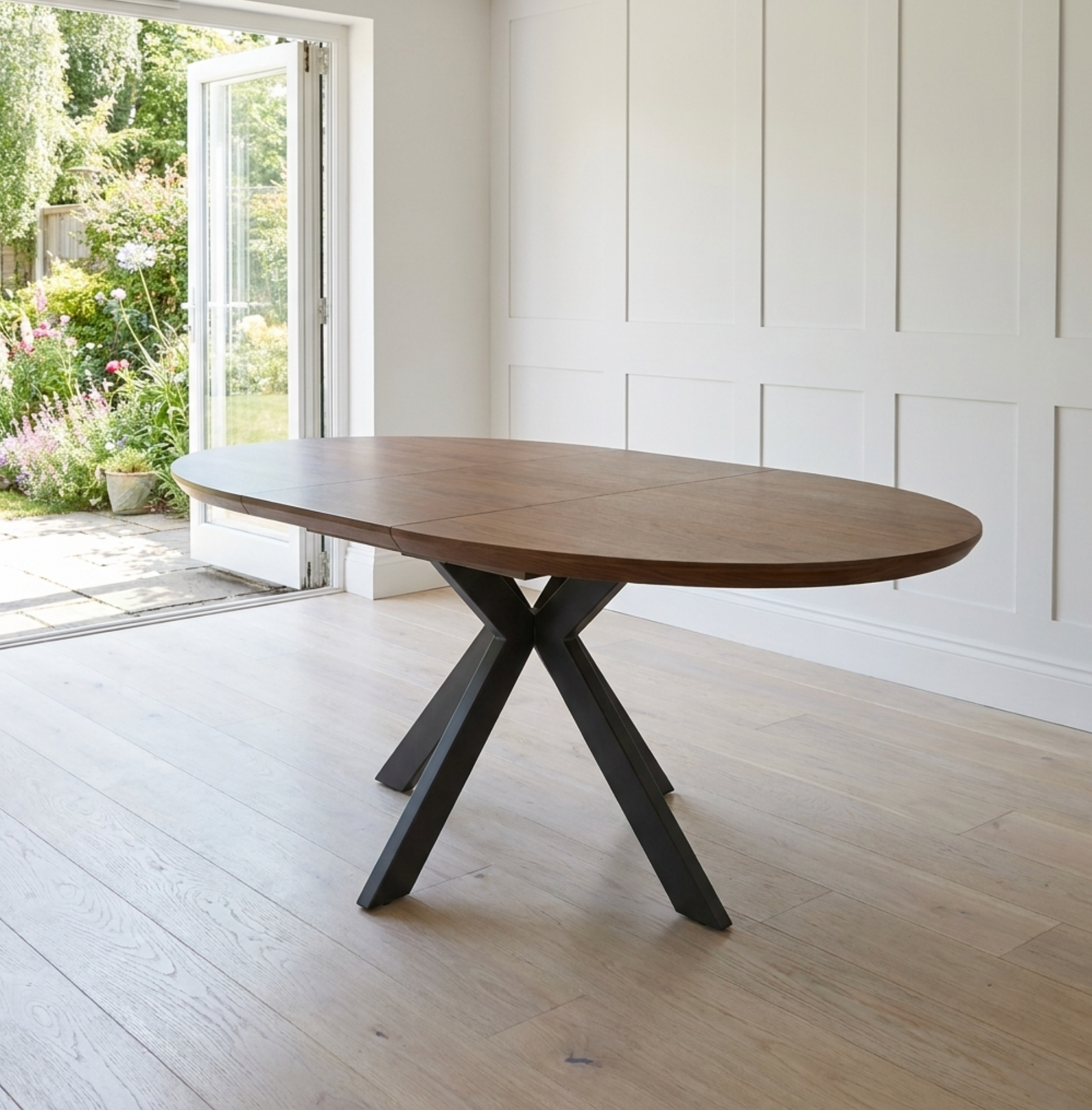 Boston Extending Round Table 1200-1600mm – Smoked