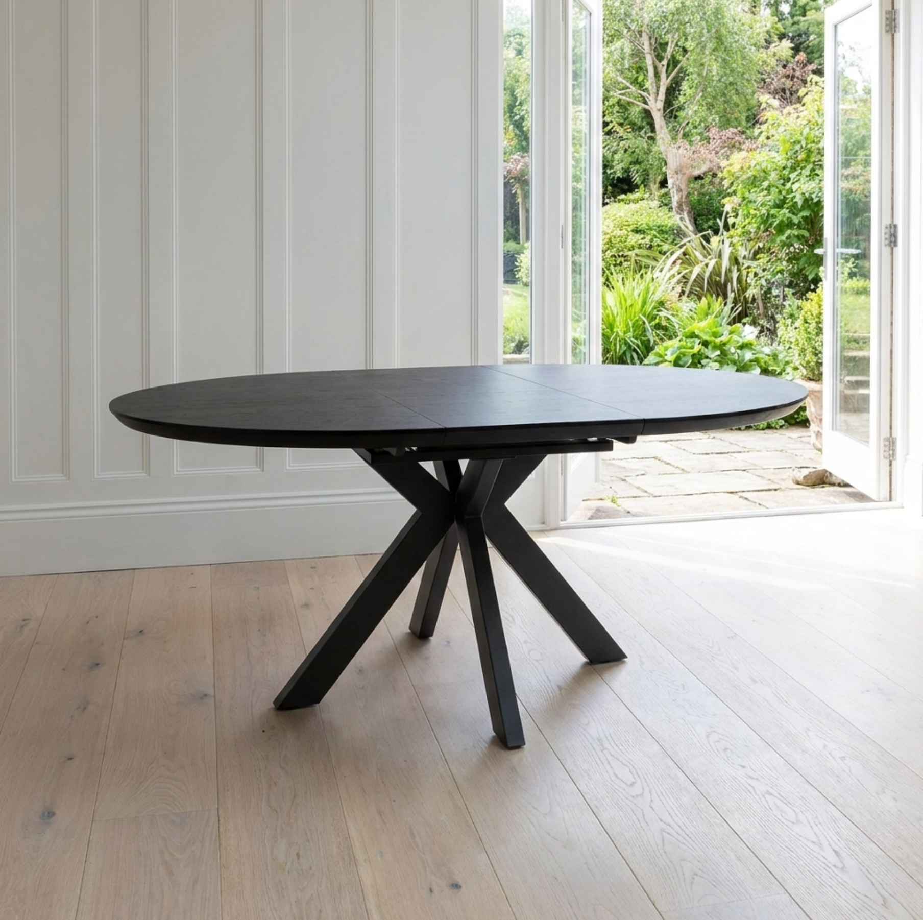 Boston Extending Round Table 1200-1600mm – Black
