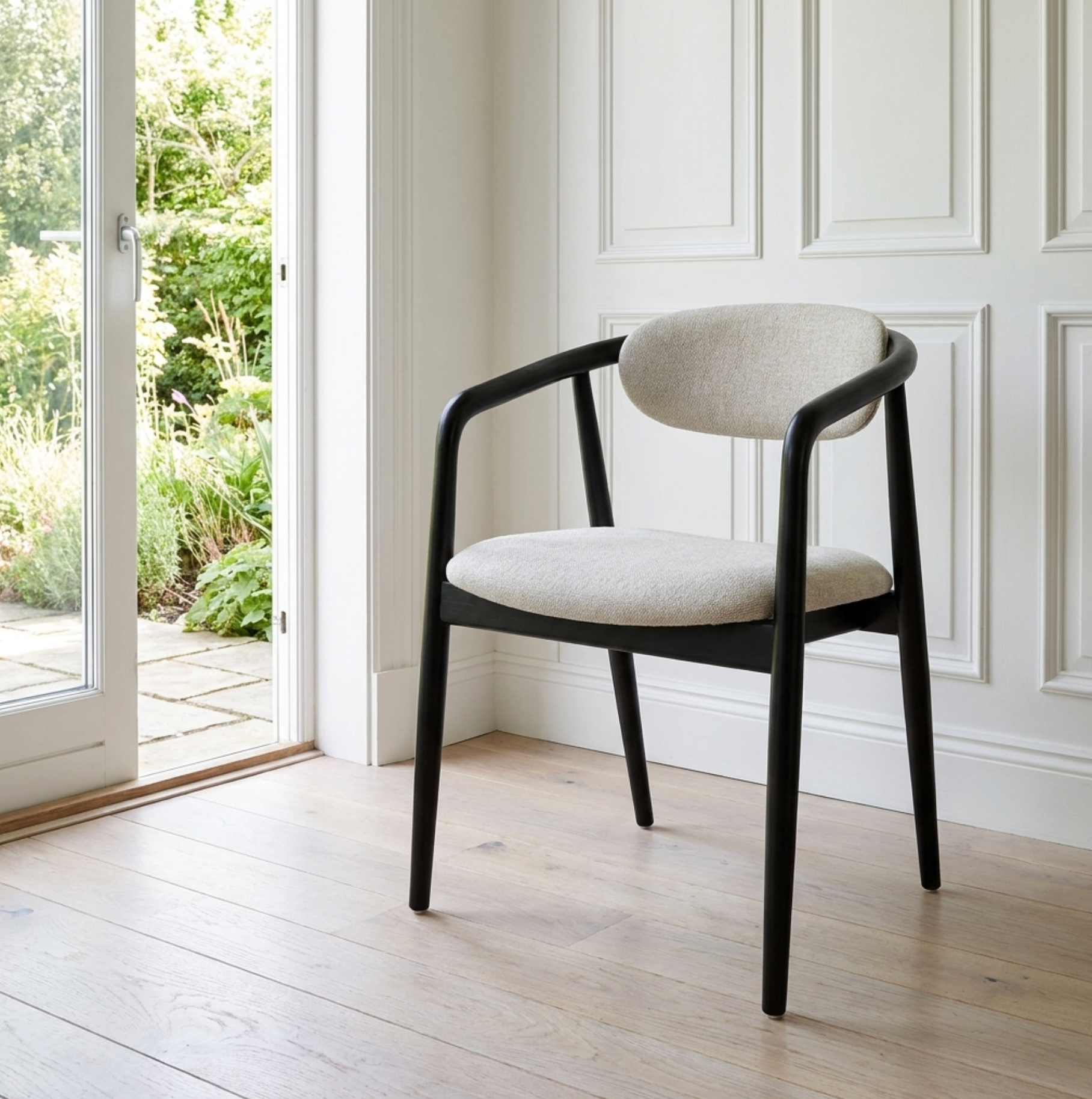 ISABELLE ARM CHAIR (BLACK) !Special Offer!