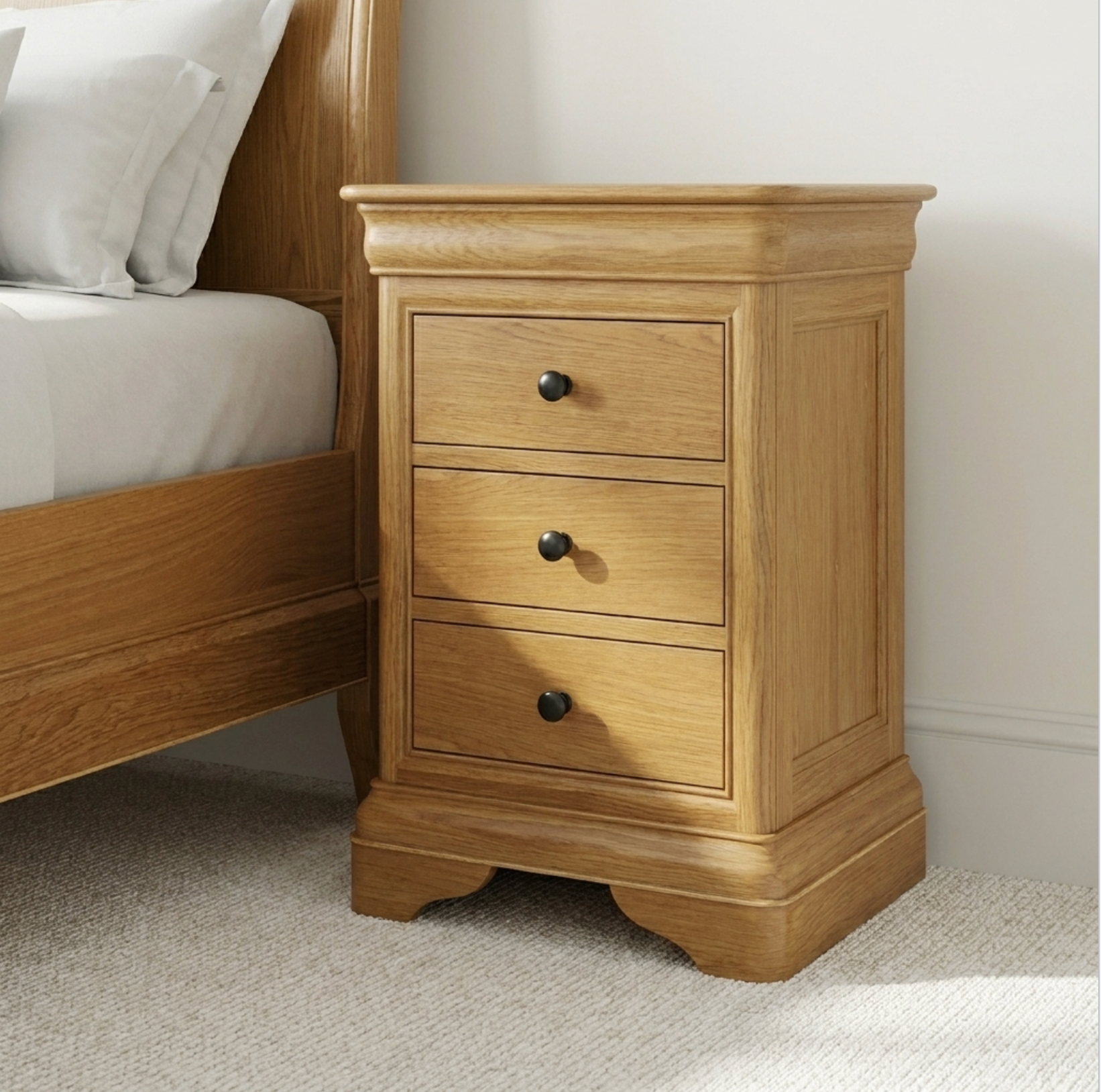 Willis & Gambier Bordeaux Bedside Chest