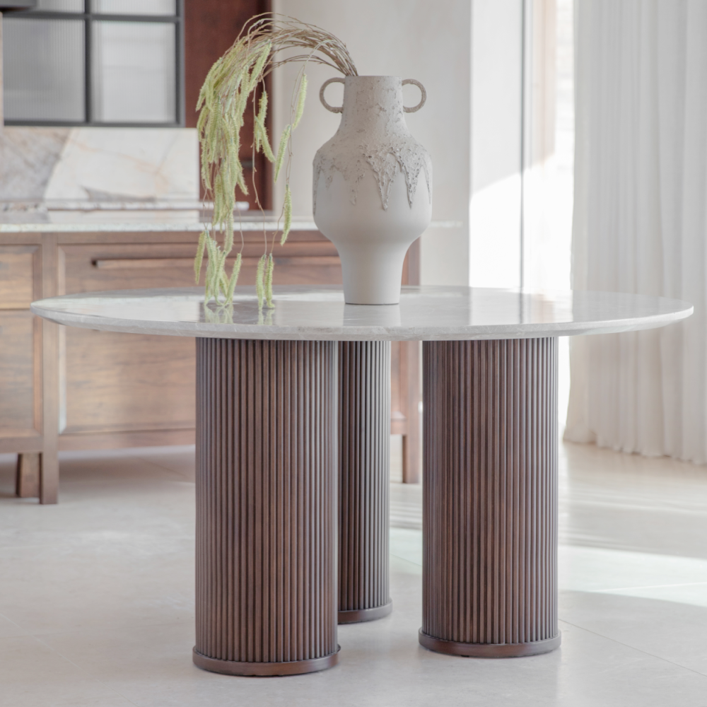 Whitwell Round Dining Table