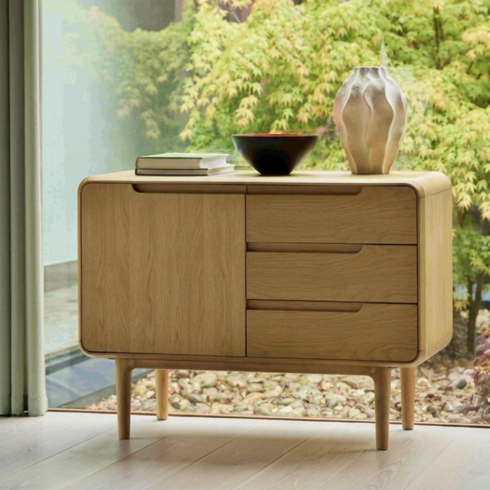 G Paln Winchester Narrow Sideboard !New!
