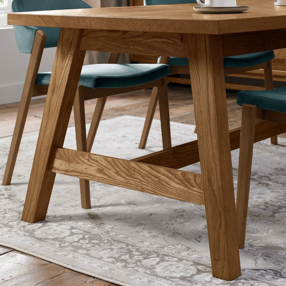 Camden 4-6 Seater Dining Table Rustic Oak
