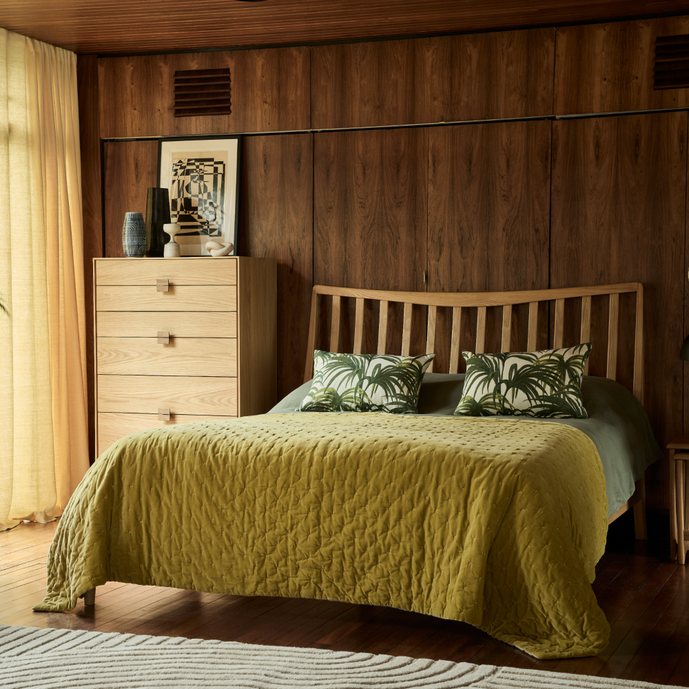Larsen Oak bedstead