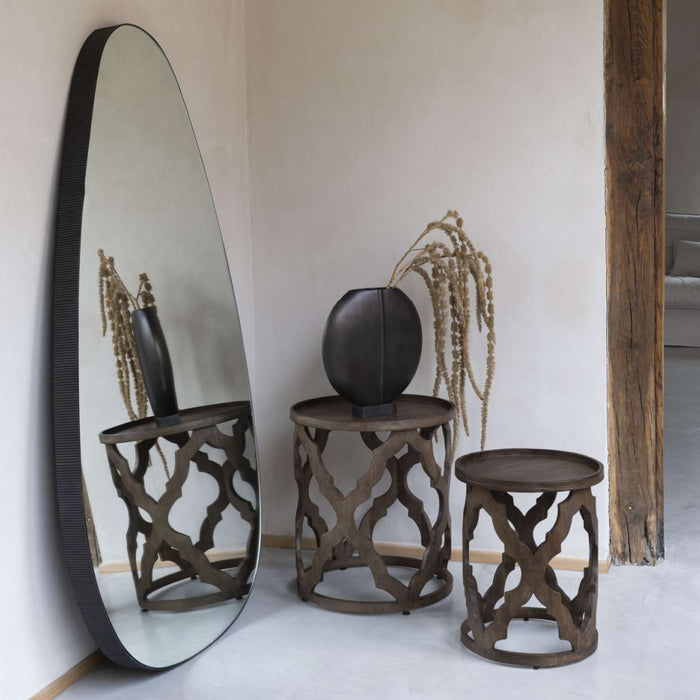 Kielder Solid Carved Wooden Set of 2 Nesting Side Tables in Dark Brown