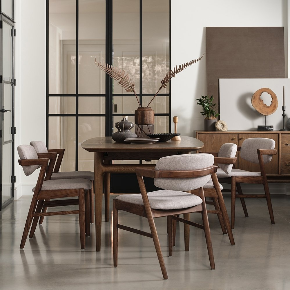 G-PLAN Marlow Extending 160/215 table and darcy chairs package