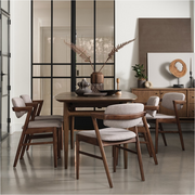 G-PLAN Marlow Extending 160/215 table and darcy chairs package