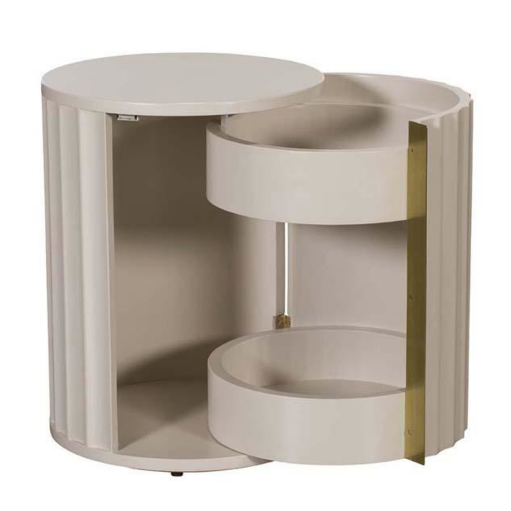 Lilly  Bedside Right