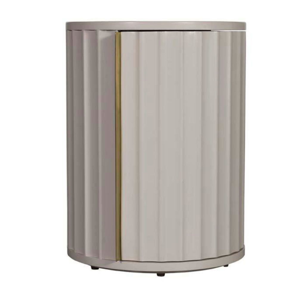 Lilly  Bedside Right