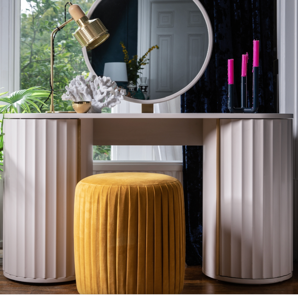 LILY DRESSING TABLE