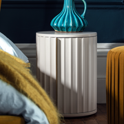 Lilly  Bedside Right