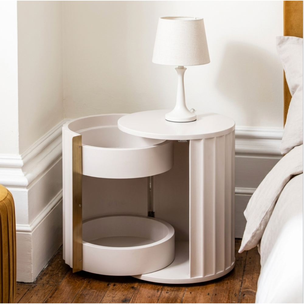 Lilly  Bedside Left