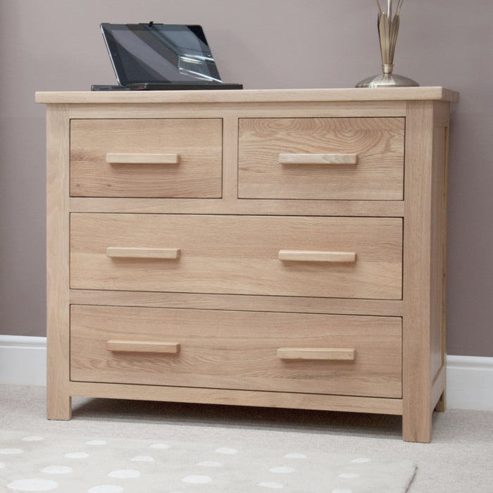 Opus Solid Oak 2/2 Chest
